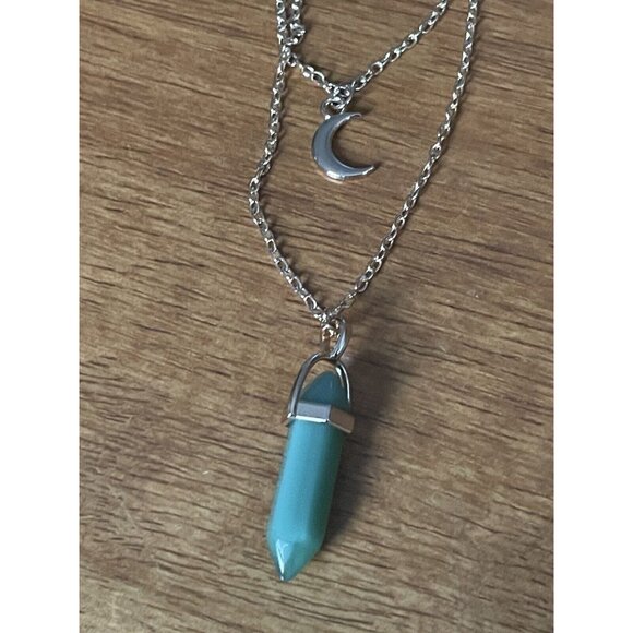 Natural Quartz Chakra Green Crystal Healing Gemstone Moon Pendant Necklace - Picture 2 of 7